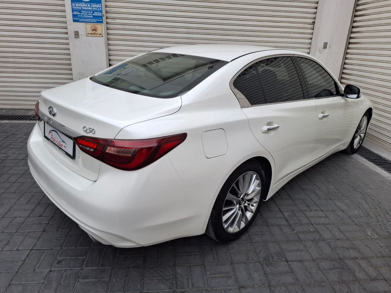 Infiniti Q50 LUXE SENSORY