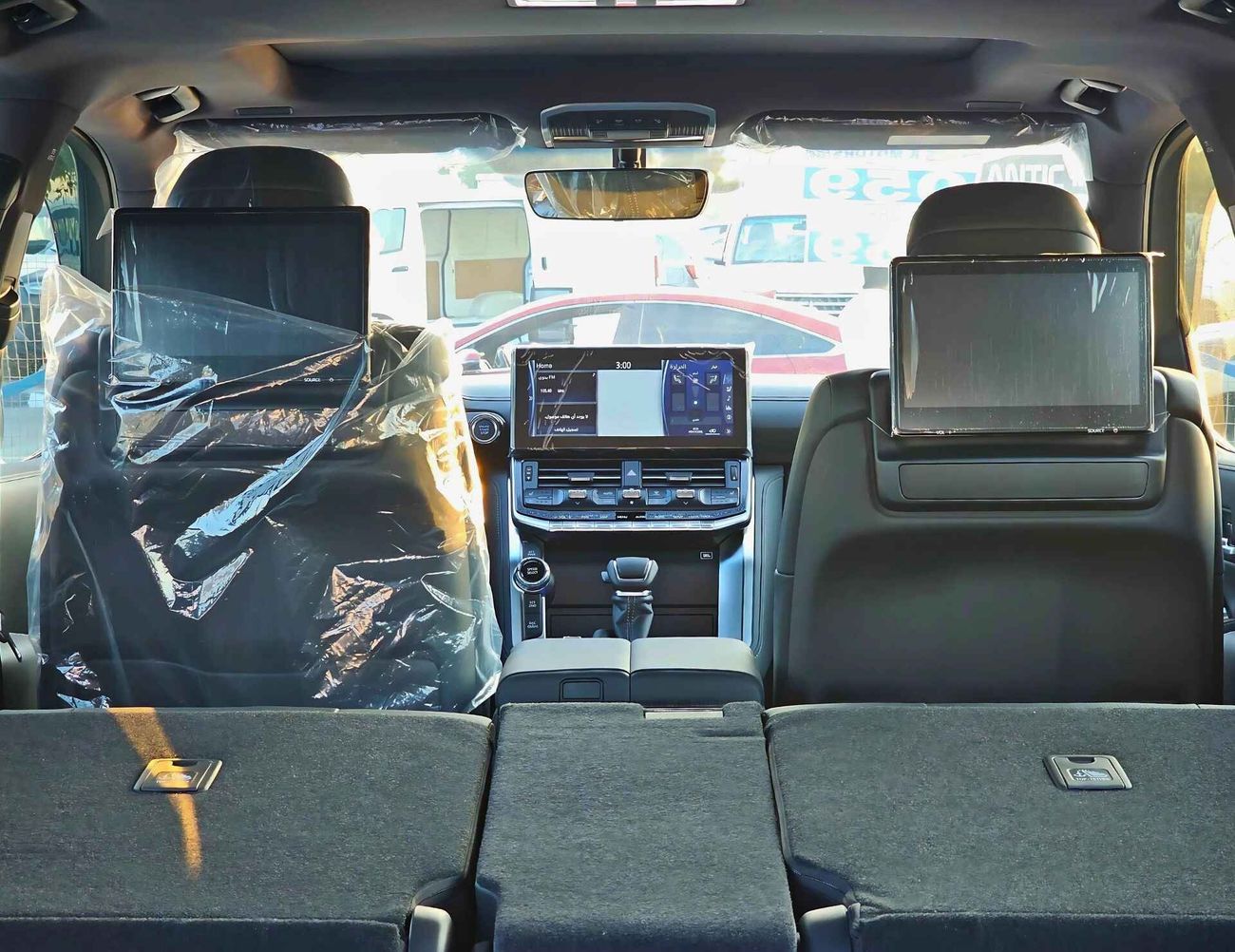 تويوتا لاند كروزر VX / LC300 VX / 4.0L PETROL / BIG DVD / JBL SPEAKERS / SUNROOF / FULL OPTION (CODE# VX4AJ)