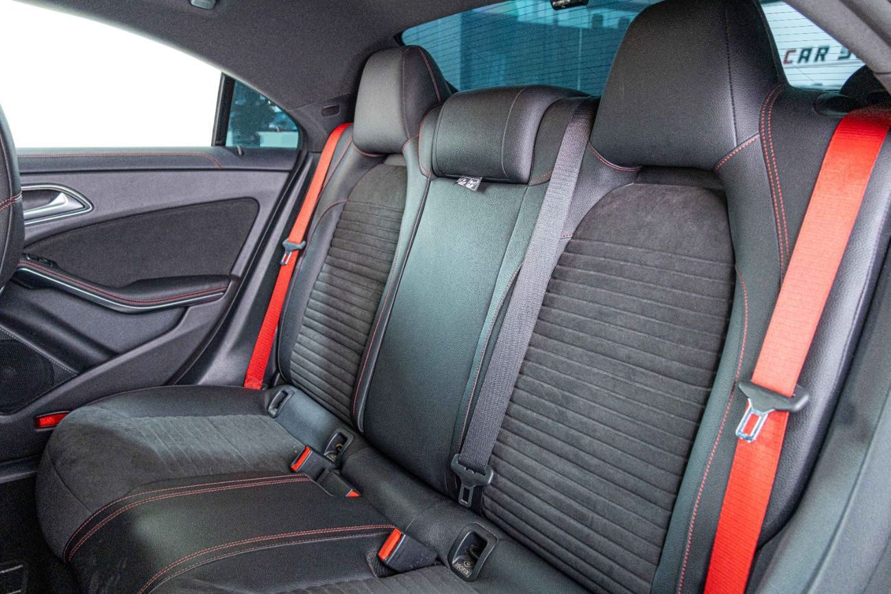 Mercedes-Benz CLA 45 AMG Std 2.0L Low Mileage-Red Accents-Sports Exhaust-AMG Sport Design Rims- Red Calipers