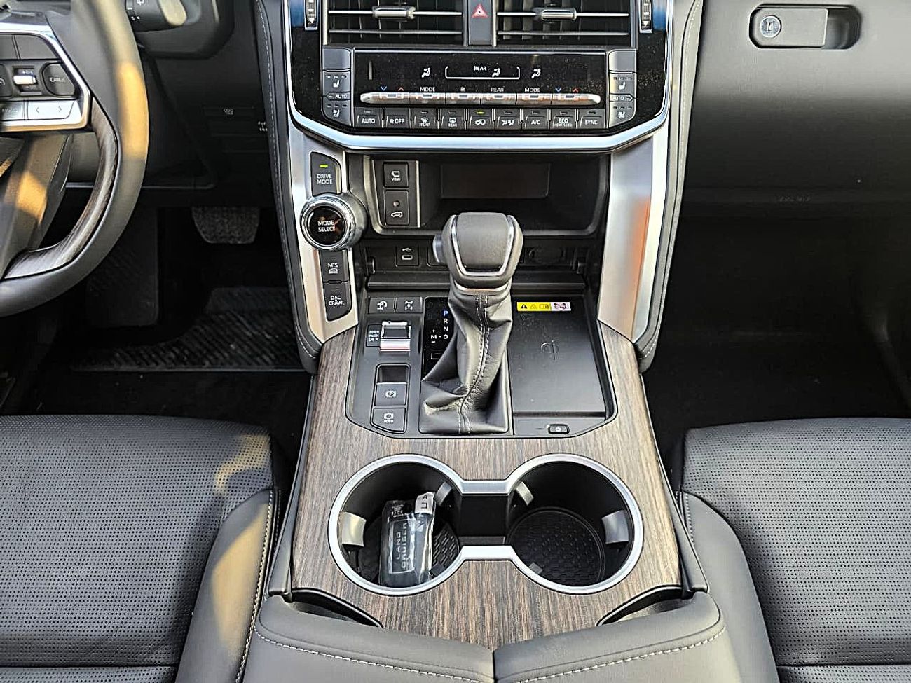 تويوتا لاند كروزر VX 3.5L