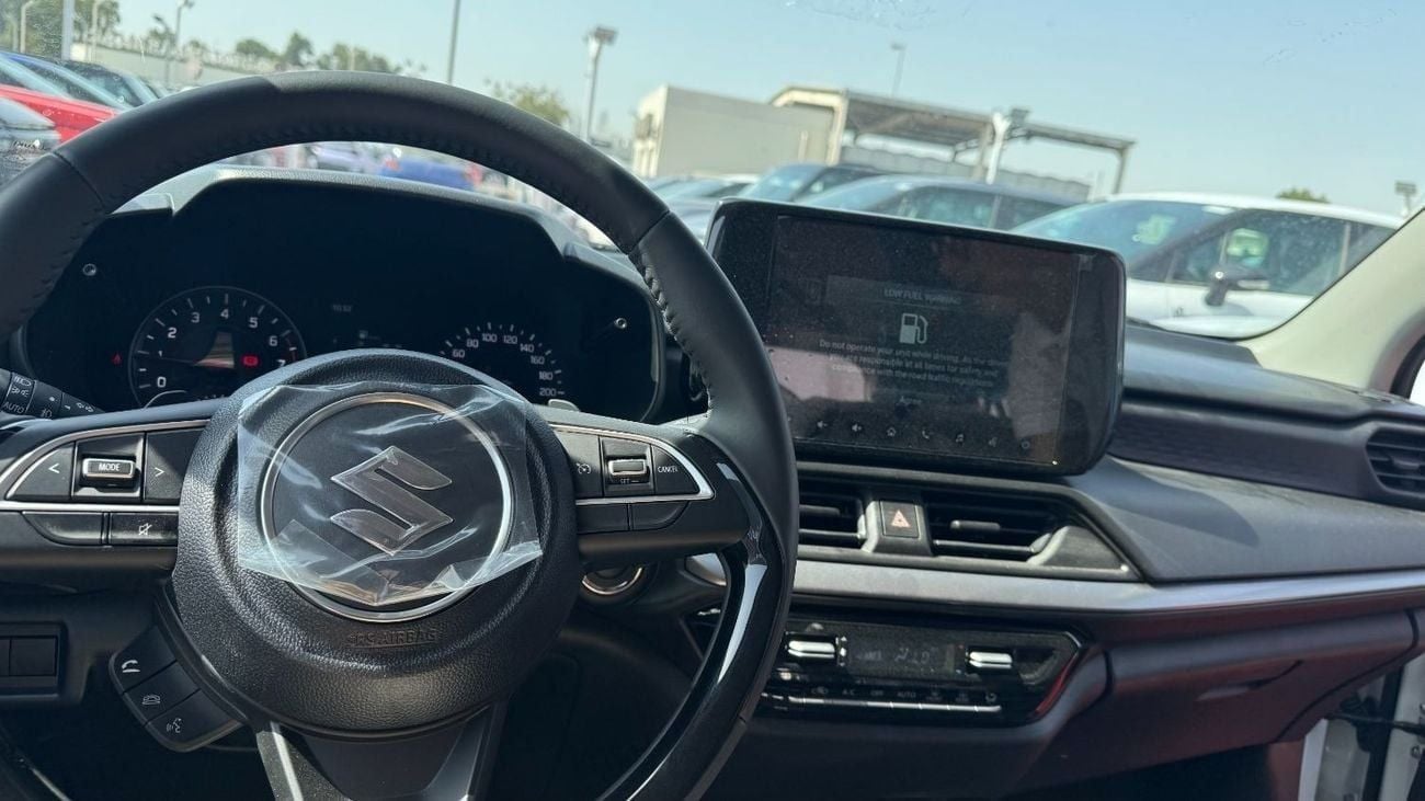 سوزوكي سويفت GLX 1.2L 2025 GLX Dual Tone - Petrol AT / New Stocks Available / Book Now!