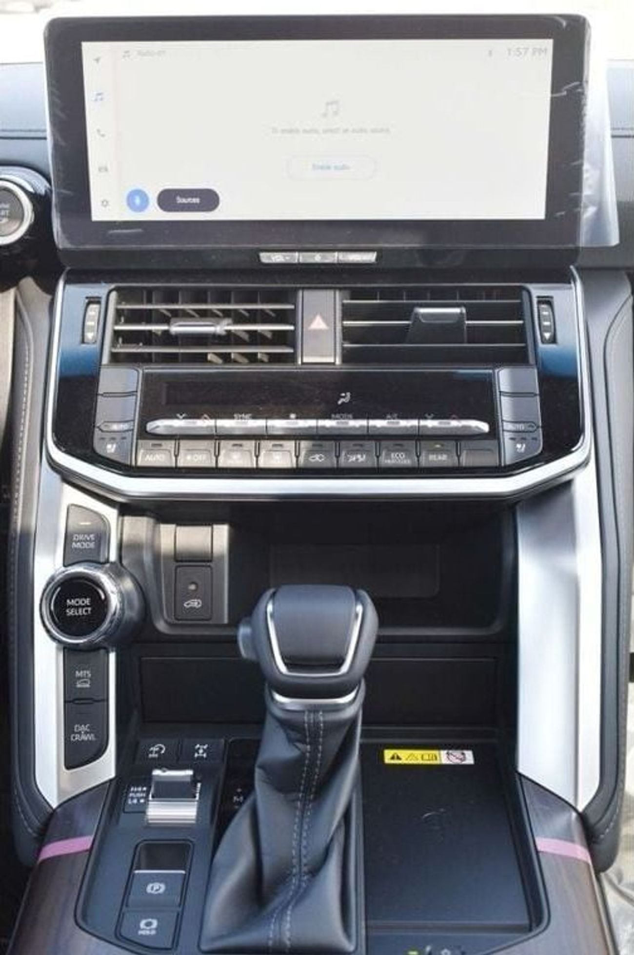 تويوتا لاند كروزر TOYOTA LC300 3.3L DIESEL GXR HI 2024 MODEL GCC