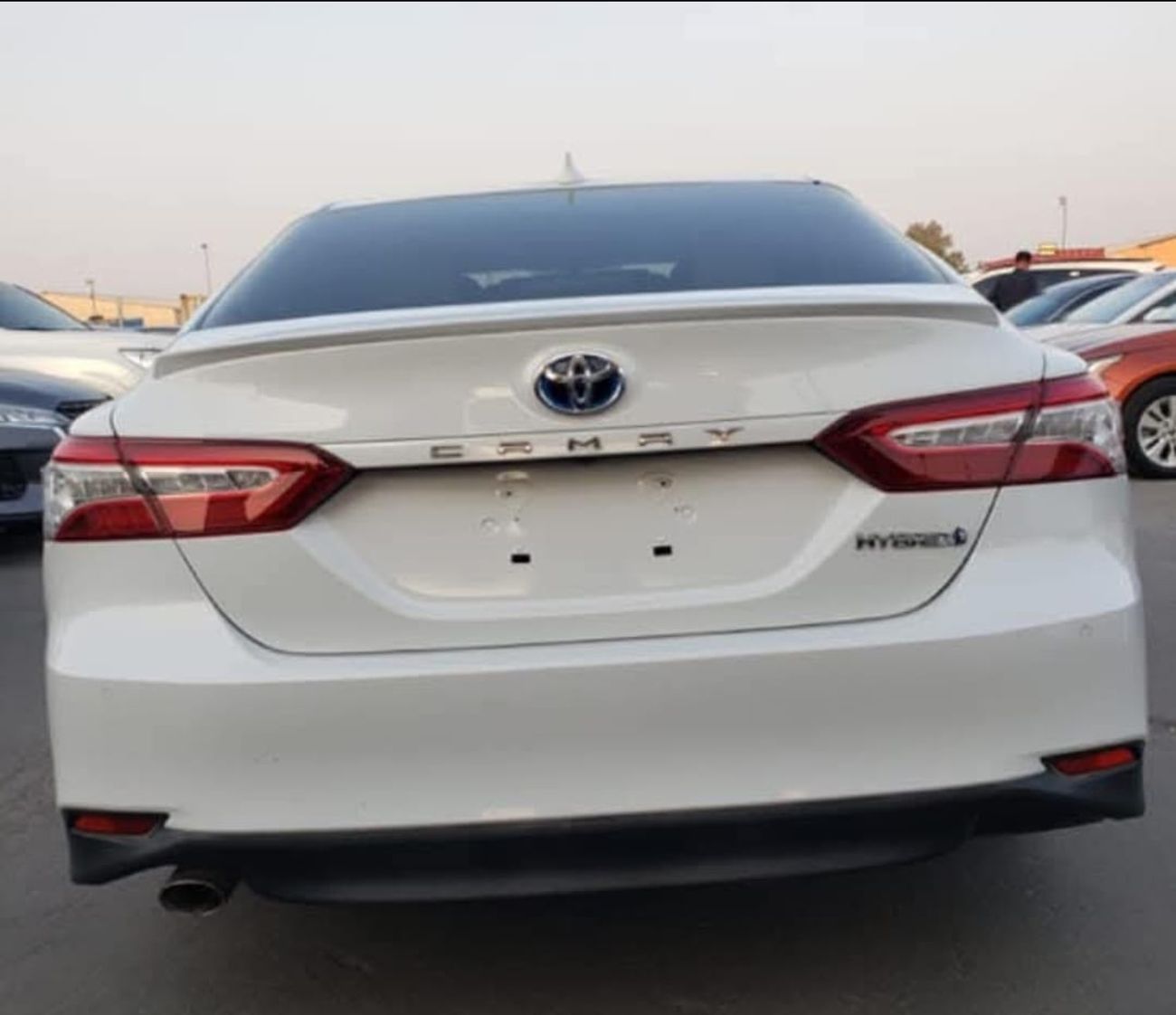Toyota Camry LE 2.5L (176 HP)
