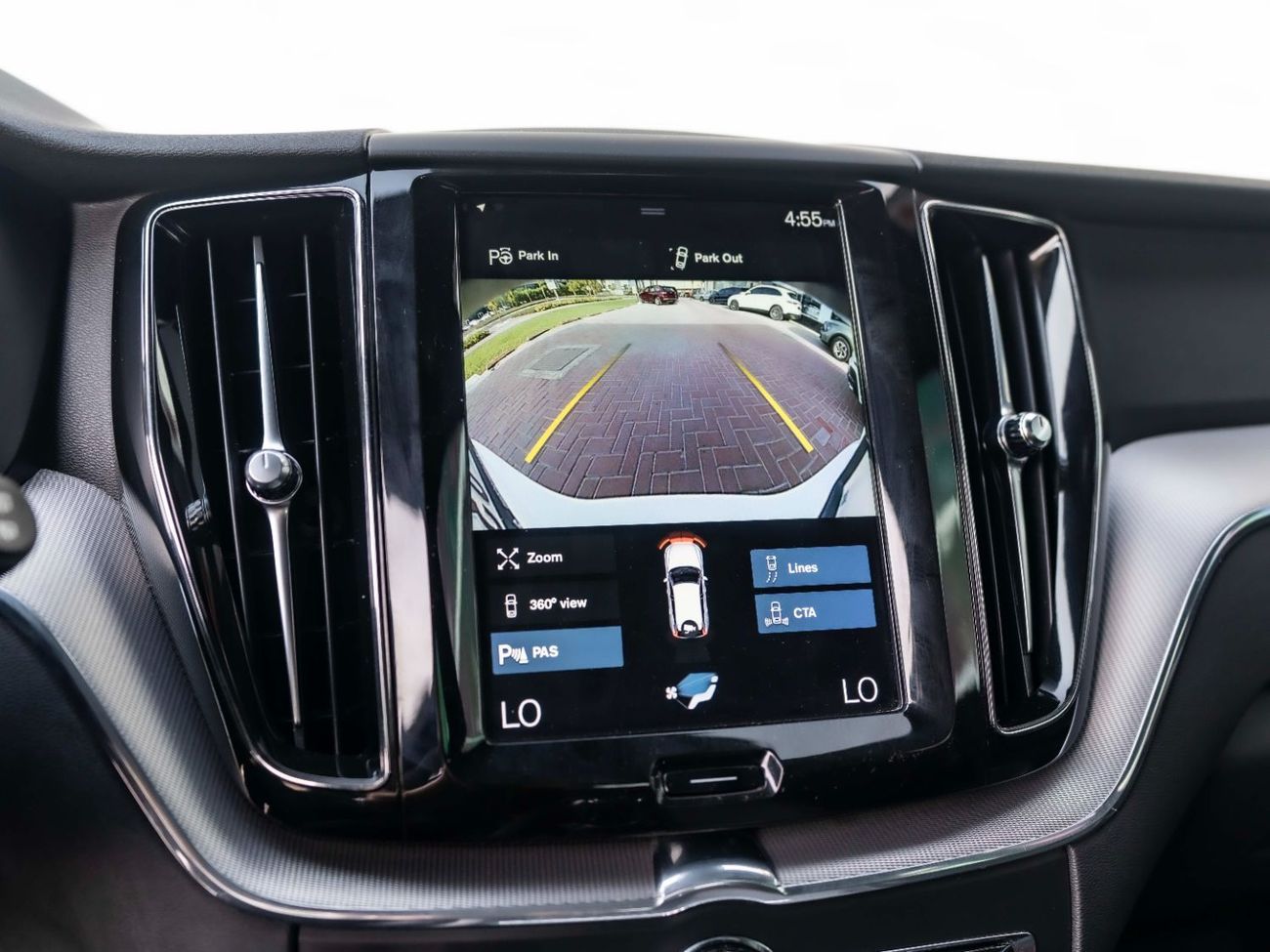 Volvo XC60 T5 R Design 2.0L