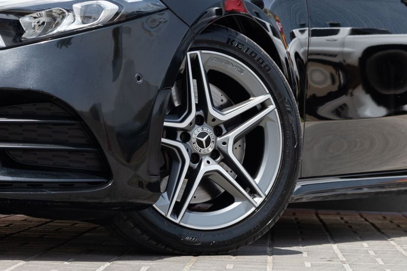 مرسيدس بنز A 250 Std 2.0L (224 HP)