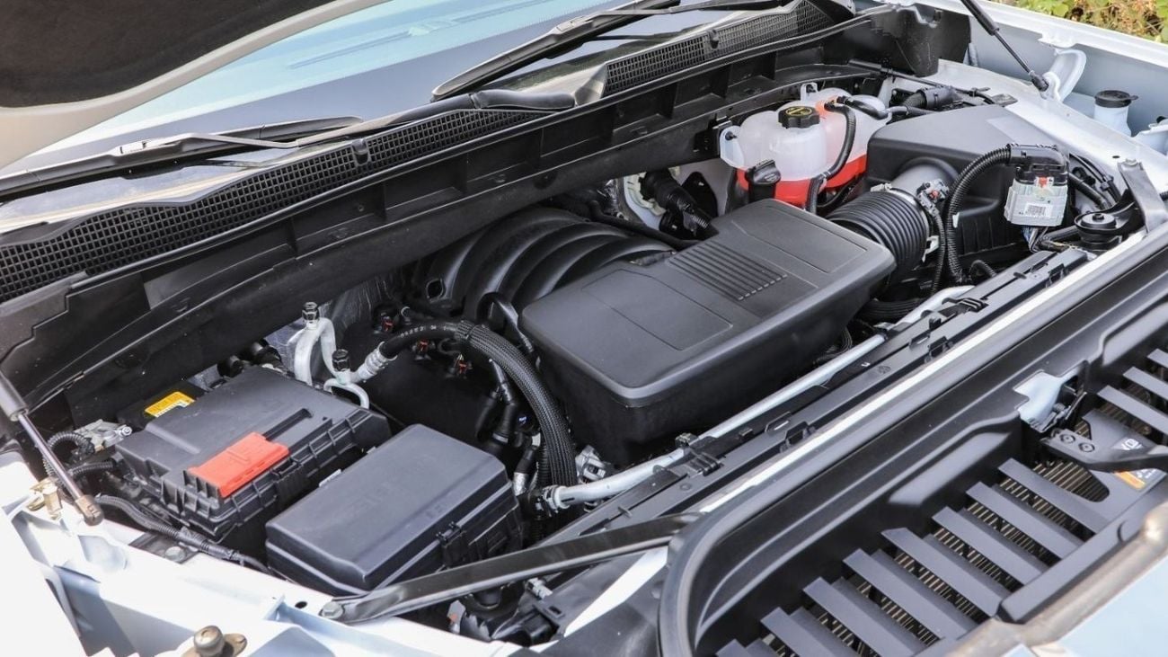 GMC Sierra Regular Cab 2-Doors AT4 5.3 V8.3 Years Warranty&Service. For Local Registration +5%