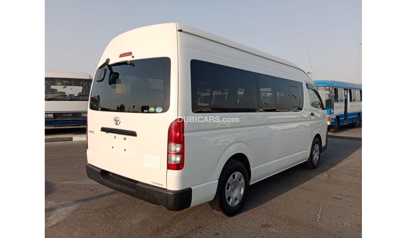 Toyota Hiace TOYOTA HIACE VAN RIGHT HAND DRIVE(PM02295)