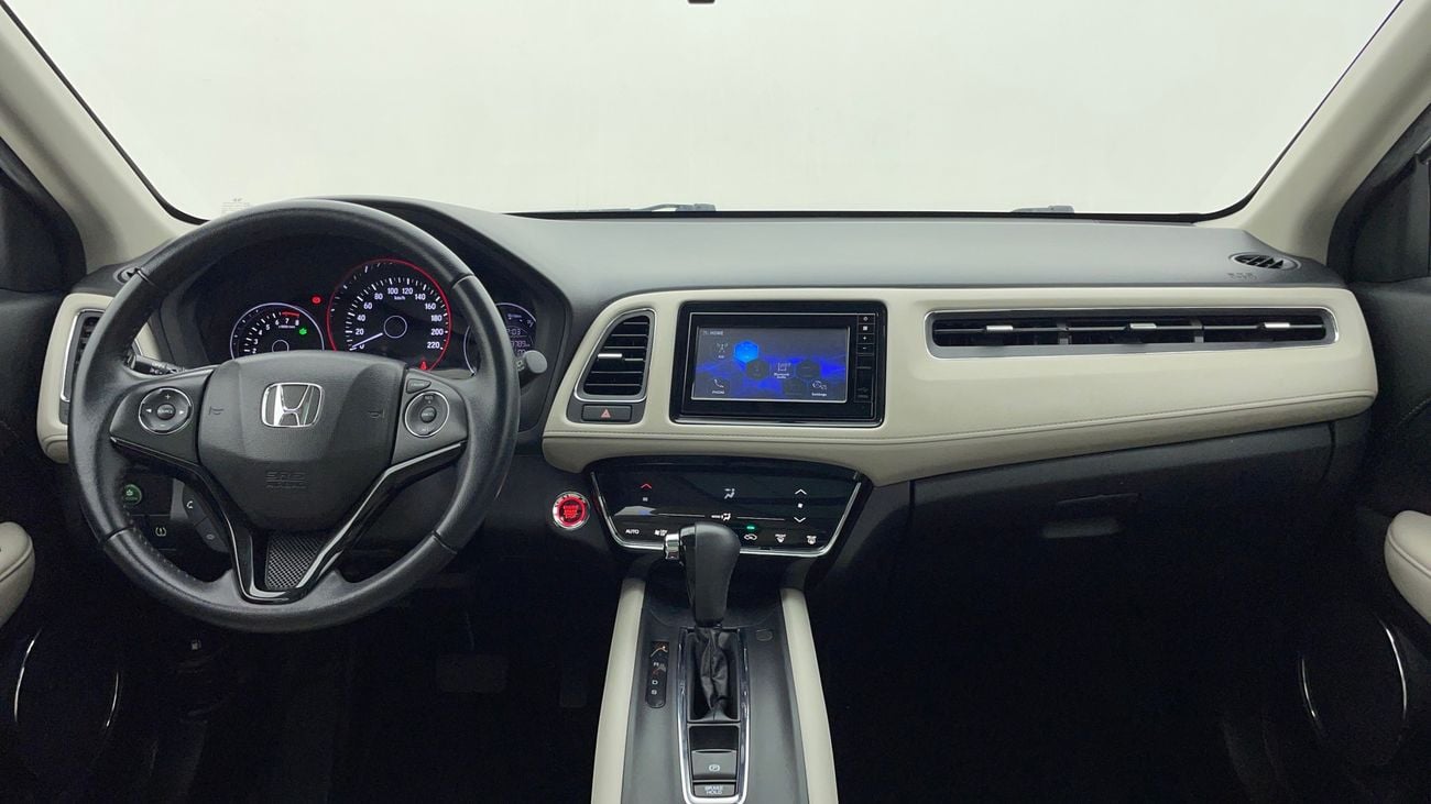 هوندا HRV EX 1.8 | بدون دفعة مقدمة | اختبار القيادة في المنزل