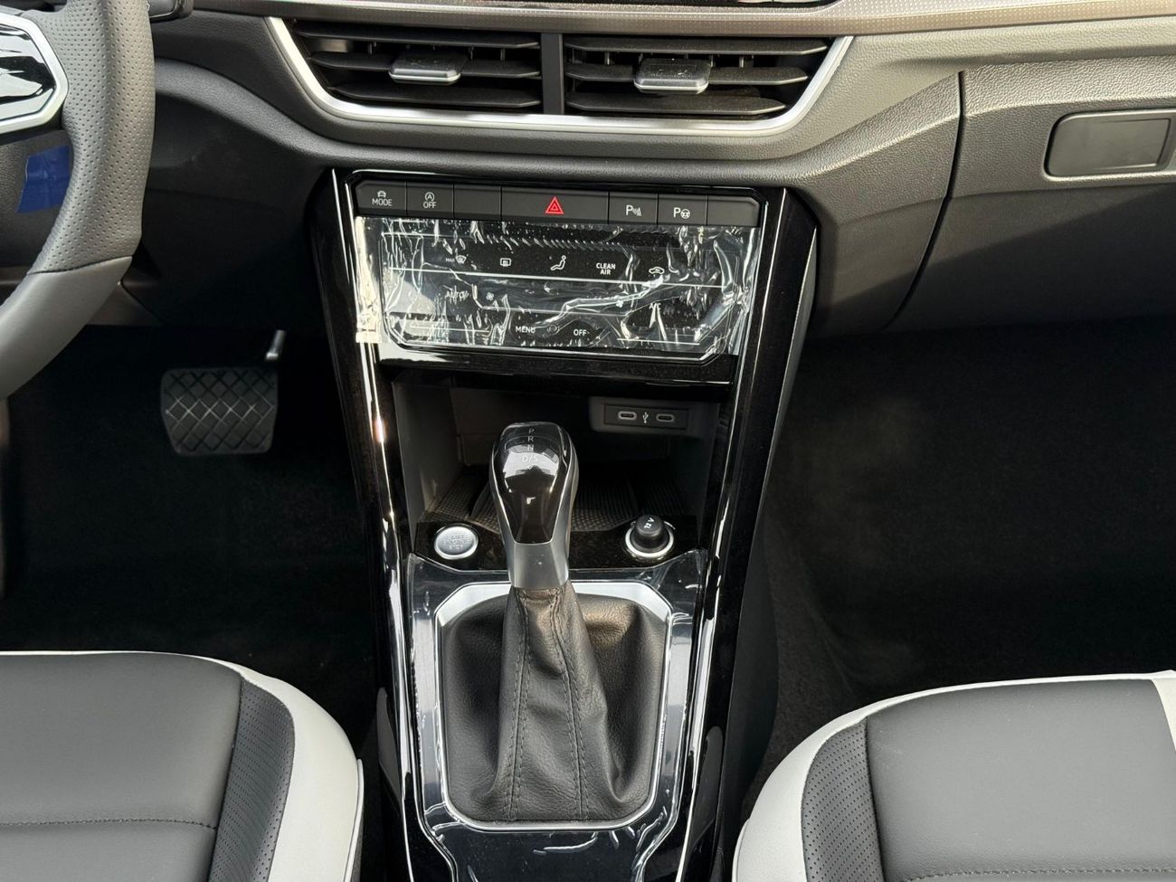 فولكس واجن T ROC 300 TSI 1.5L Turbo Petrol 2025 Export Price @ 73,000 AED