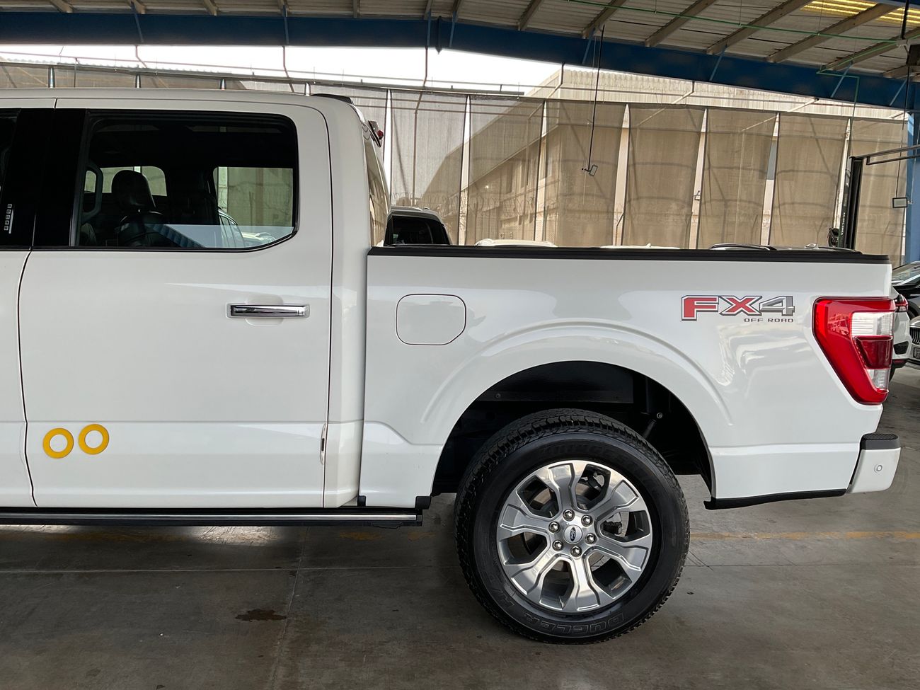 Ford F 150 Platinum FX4 - Super Crew | Guaranteed Warranty | 0 Down Payment