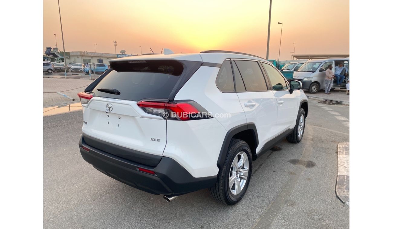 Toyota RAV4 XLE 2021 full option