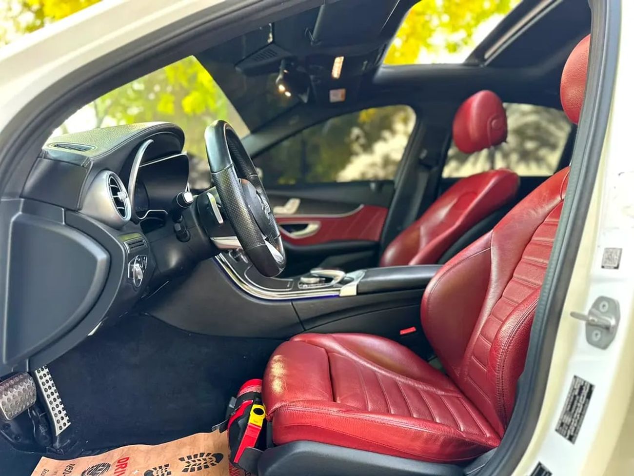 Mercedes Benz C200 C200 | GCC Specs | Low Mileage