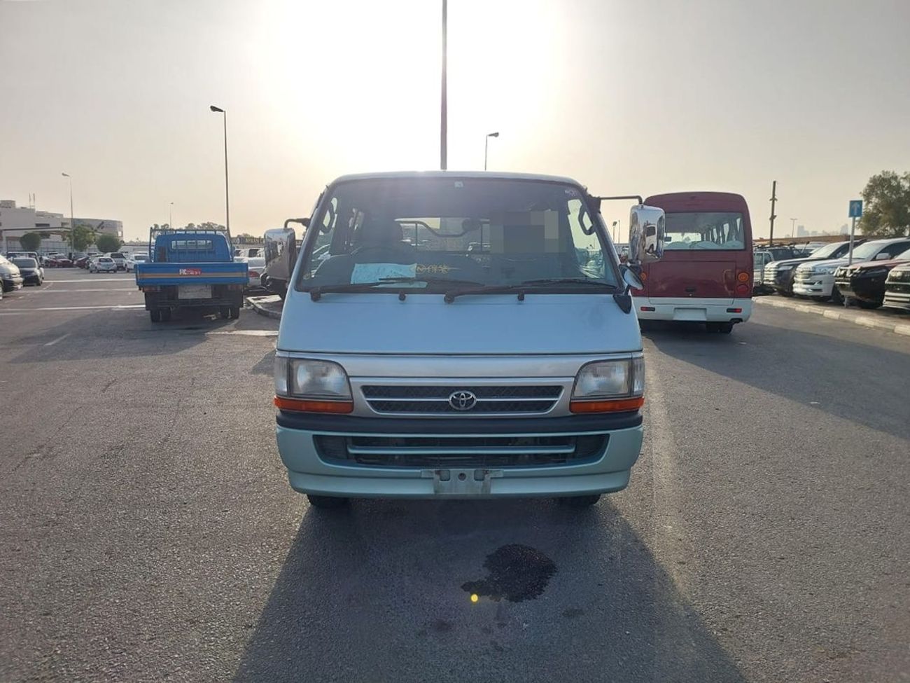 Toyota Hiace TOYOTA HIACE VAN RHD 1999 MODEL 3.0 L DIESEL MANUAL(PM01625)