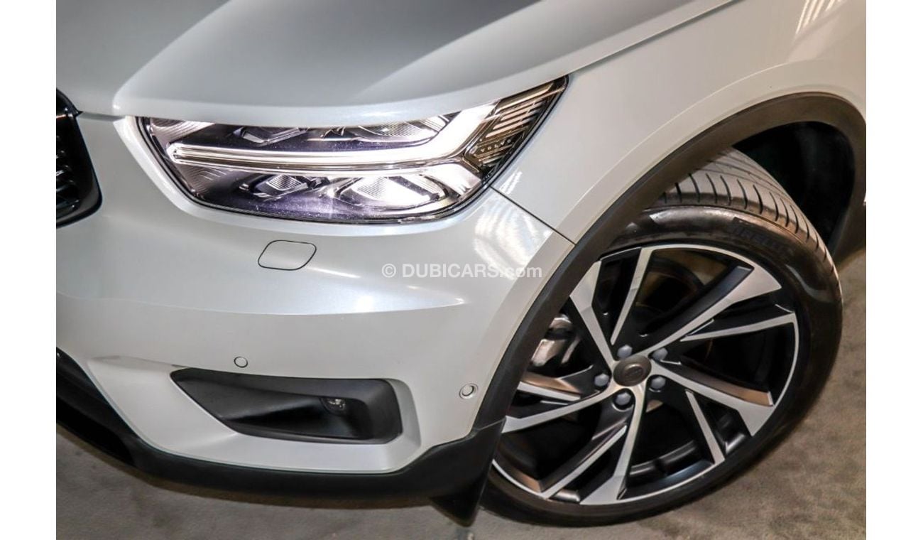 Volvo XC40 Volvo XC40 T5 R-Design 2018 GCC under Agency Warranty with Zero Down-Payment.