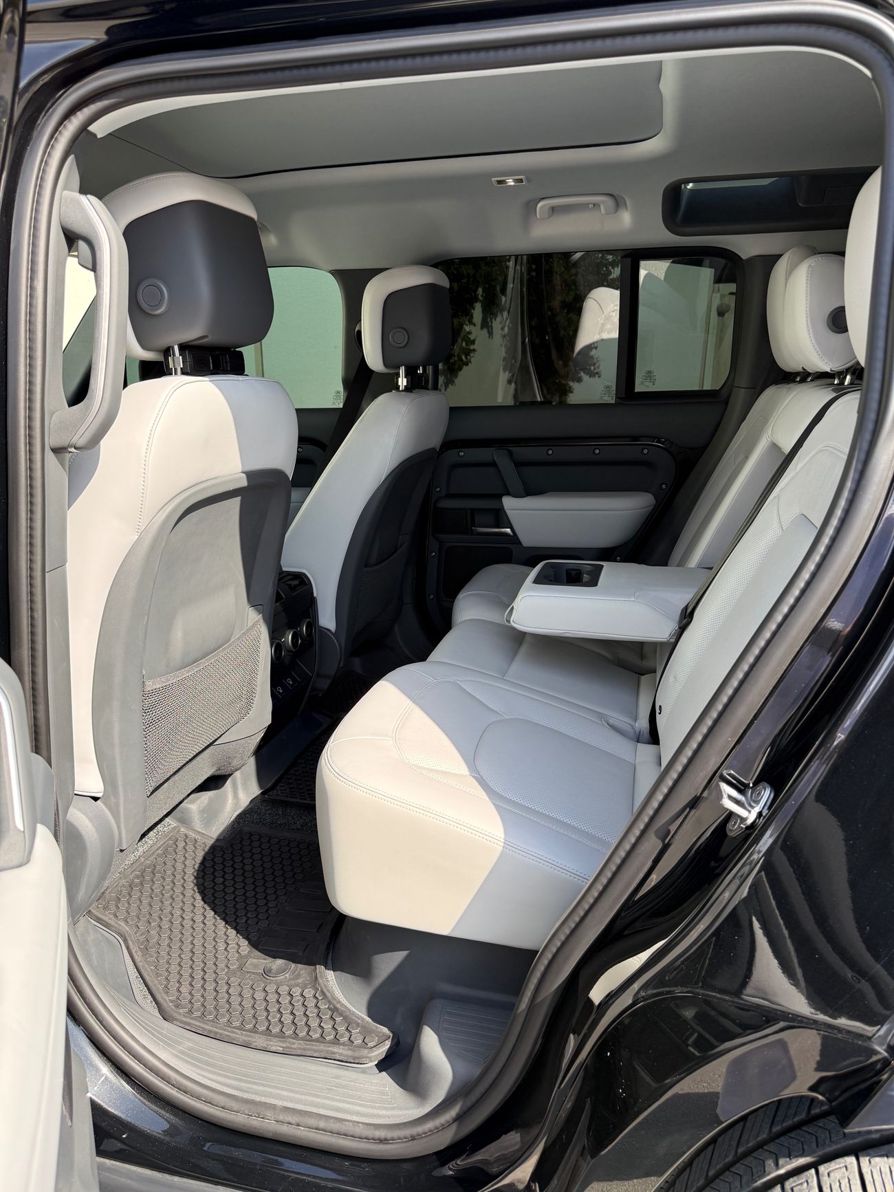 Land Rover Defender 110 X-Dynamic SE P400 3.0L