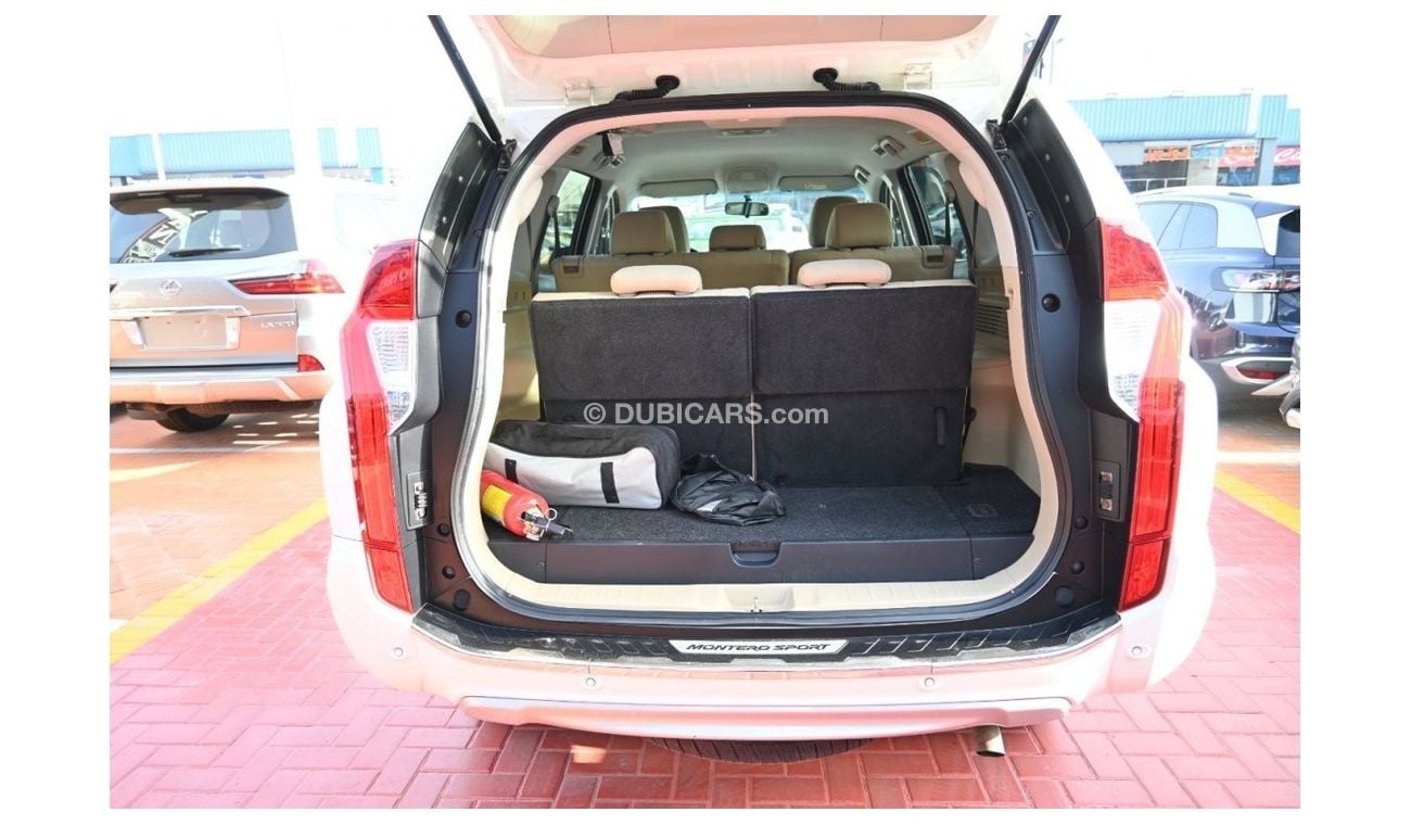 ميتسوبيشي مونتيرو ميتسوبيشي مونتيرو سبورت 3.0 لتر دفع رباعي 5 باب اللون الابيض الموديل: 2017