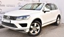 Volkswagen Touareg 3.6L SEL V6 2016 GCC DEALER WARRANTY 1 YEAR / 20000KM SERVICE CONTRACT