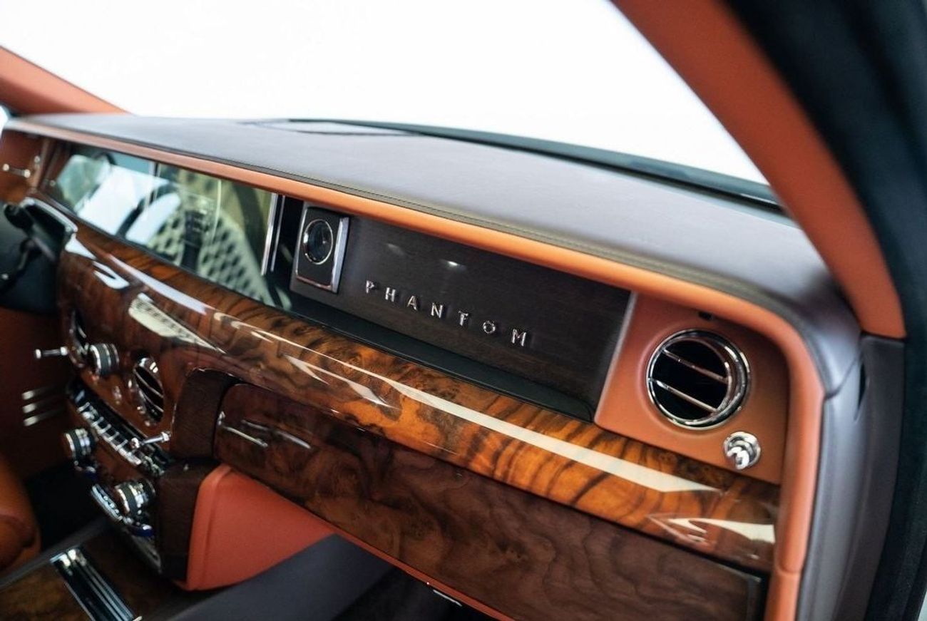 رولز رويس فانتوم Std 6.8L