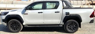 تويوتا هيلوكس 2.8L AT ADVENTURE