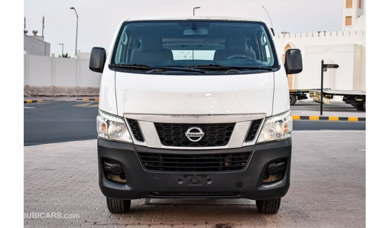 Nissan Urvan 2015 | NISSAN URVAN NV350 | 14-SEATER-PASSENGER | 4-DOORS | GCC | VERY WELL-MAINTAINED | SPECTACULAR