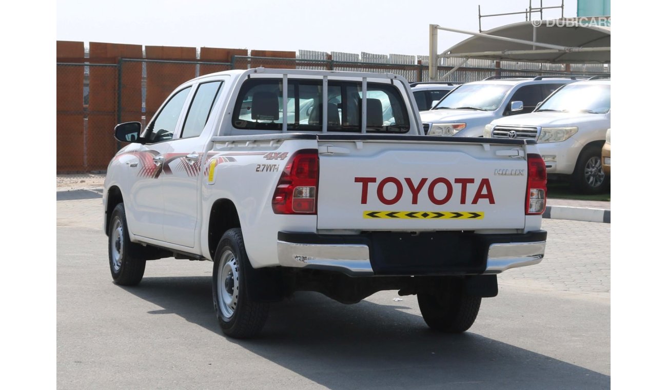 Toyota Hilux 2016 | HILUX 4X4 DOUBLE CABIN PICKUP WITH GCC SPECS AND EXCELLENT CONDITION