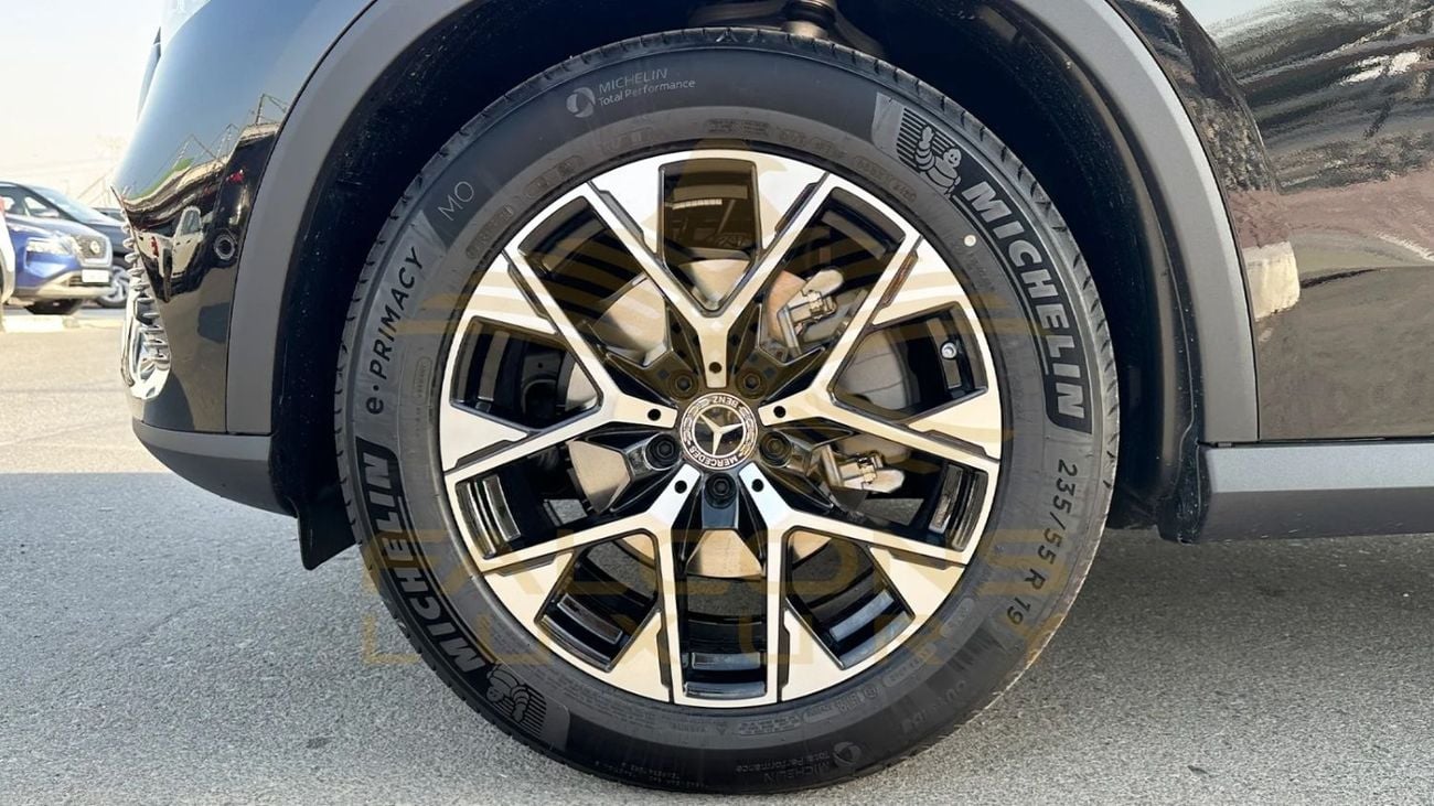 Mercedes Benz GLC Coupe 300 300 Coupe 2.0L 4MATIC AT