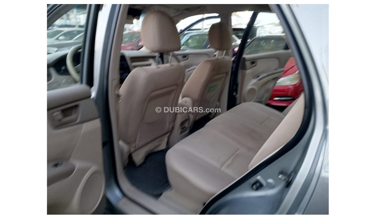 Kia Sportage 2008 model, Gulf agency, gray color, beige interior, in excellent condition, alloy wheels, rear sens