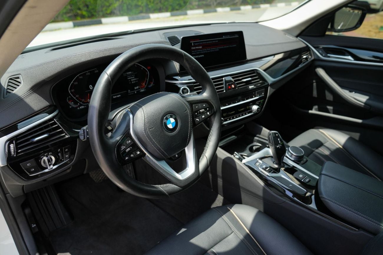 BMW 520i Std 2.0L BMW 520i Korean specification