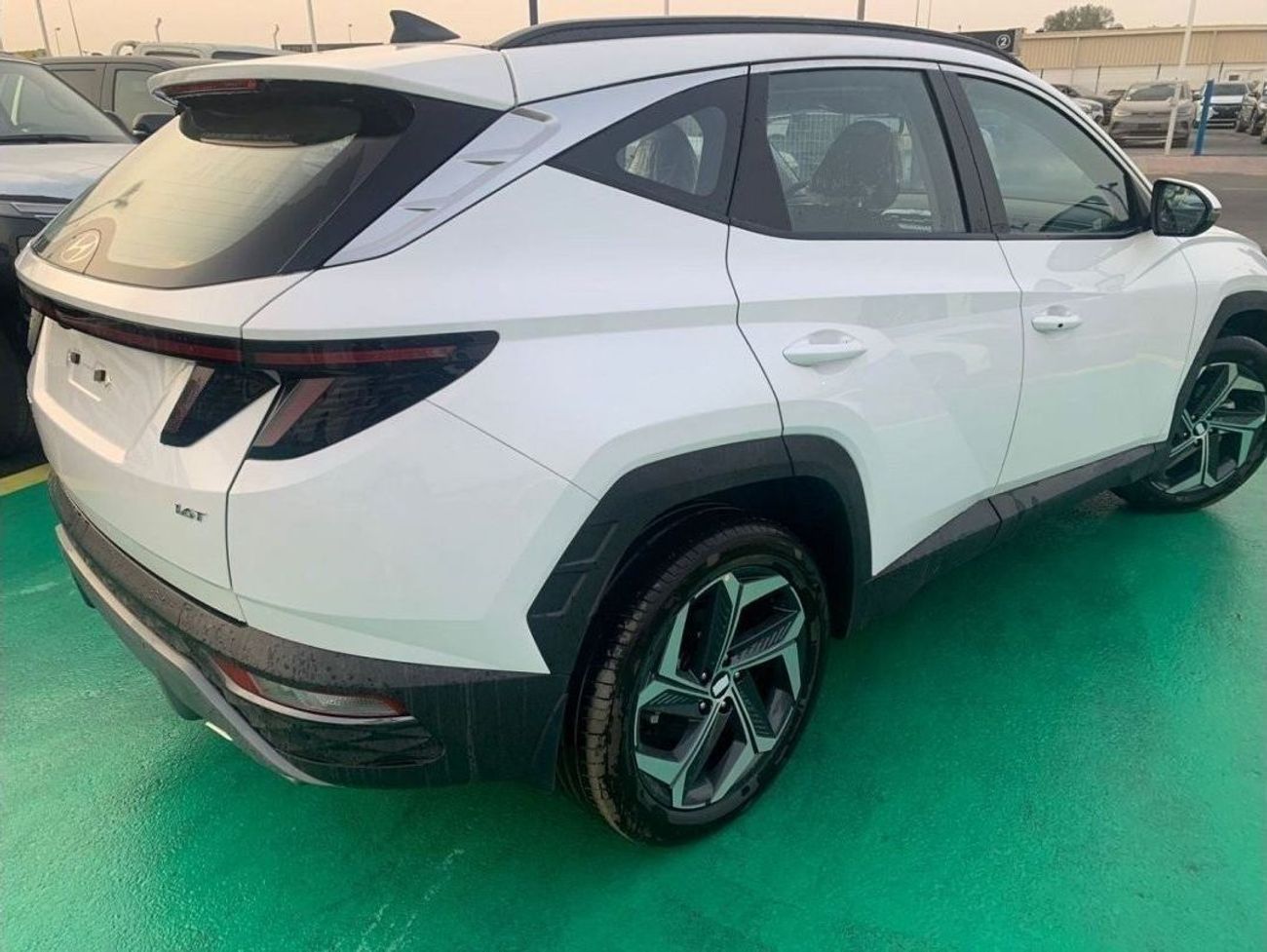 هيونداي توسون 1.6L Petrol, SUV, FWD, 5 Doors, Cruise Control, Panoramic Roof, Front Electric Seats all colors avai