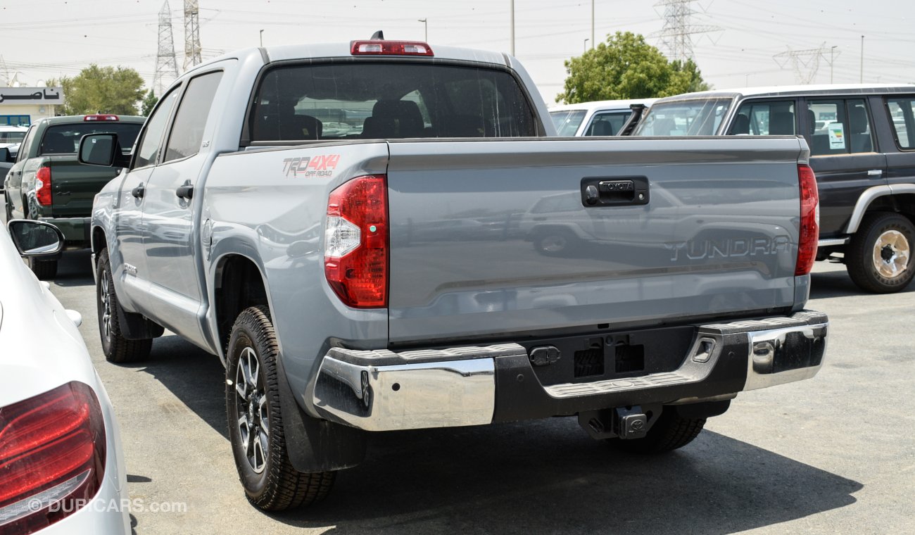 تويوتا تاندرا 5.7L V8 TRD