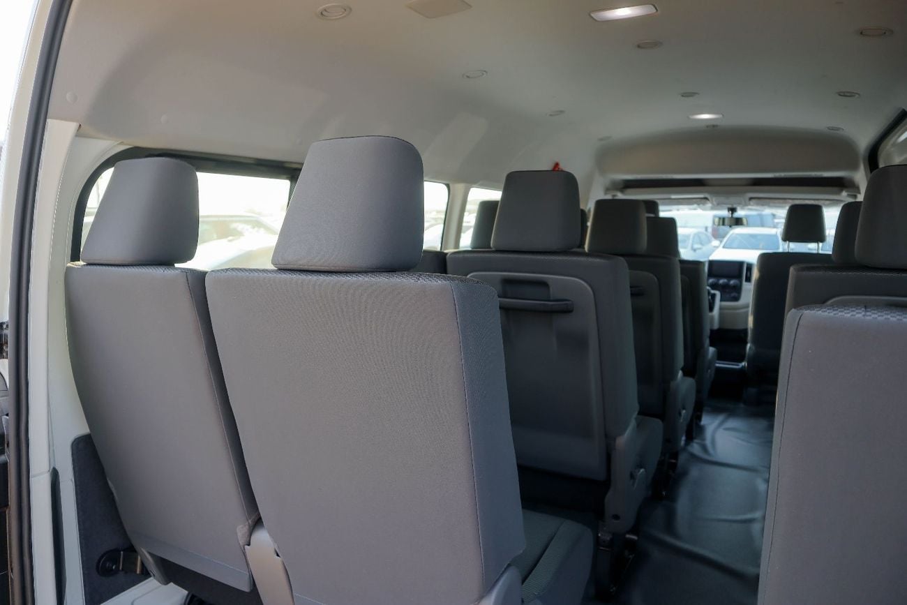 Toyota Hiace GL Toyota Hiace 3.5L Petrol – 2026 Model 13 seater ▾