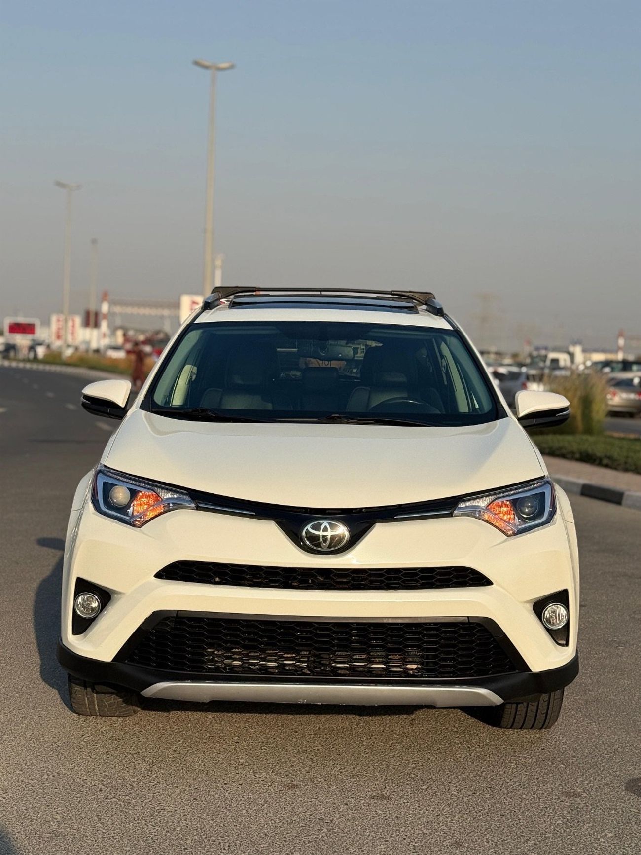 Toyota RAV4 limited Full Option sunroof, leather
