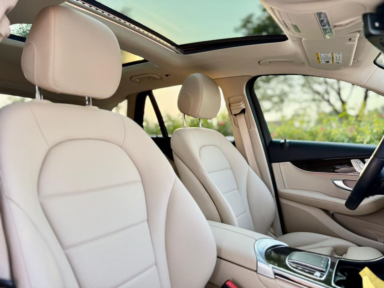 Mercedes-Benz GLC 300 Std 2.0L