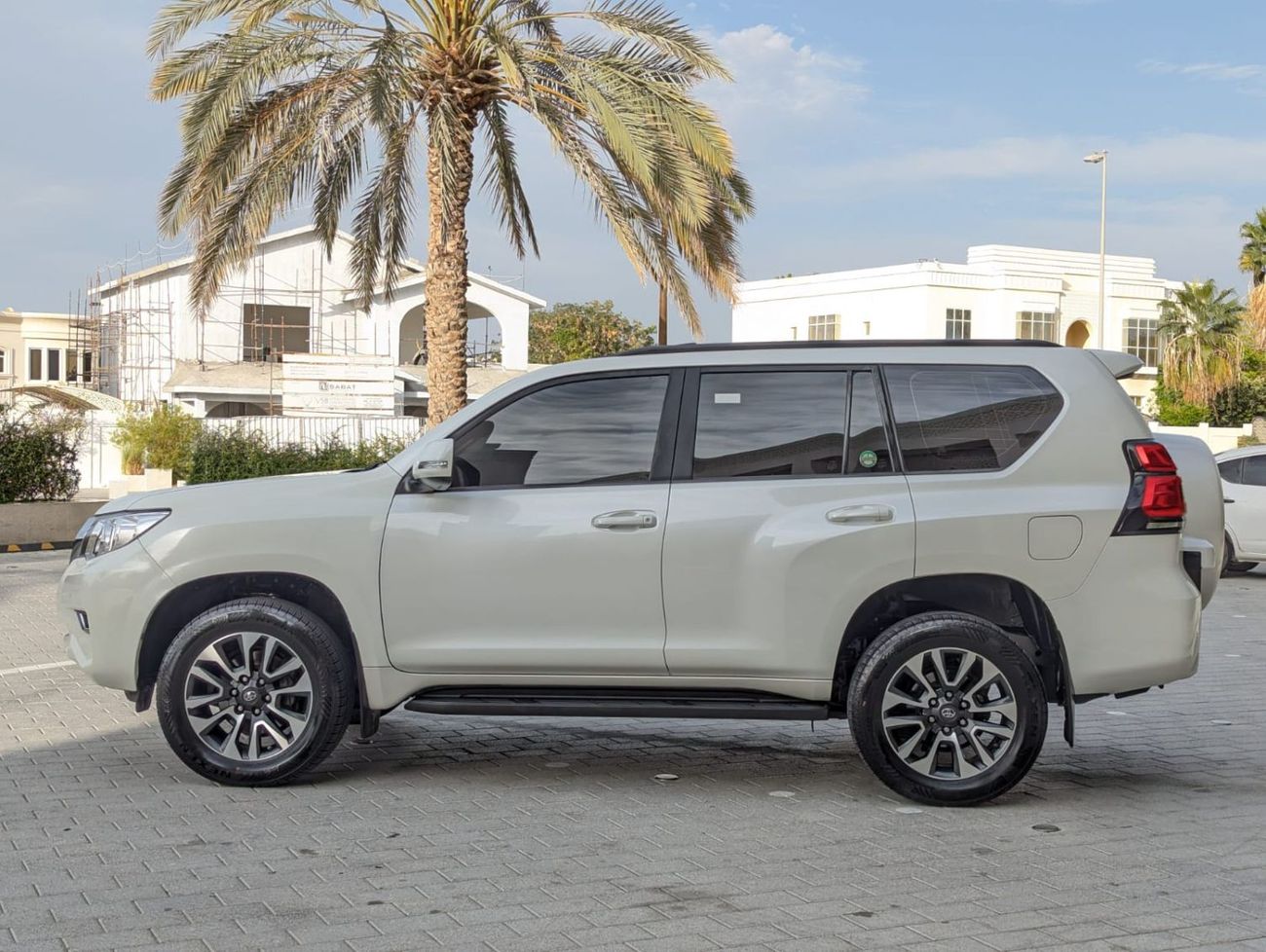 Toyota Prado Toyota Prado 2022 LHD white exterior begie interior