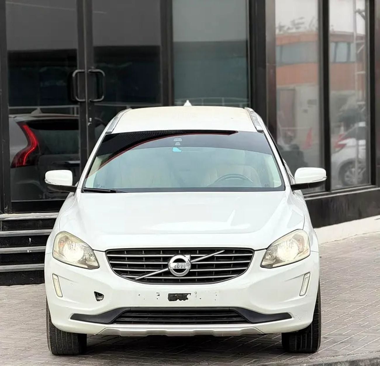 فولفو XC 60 Momentum 2.0L