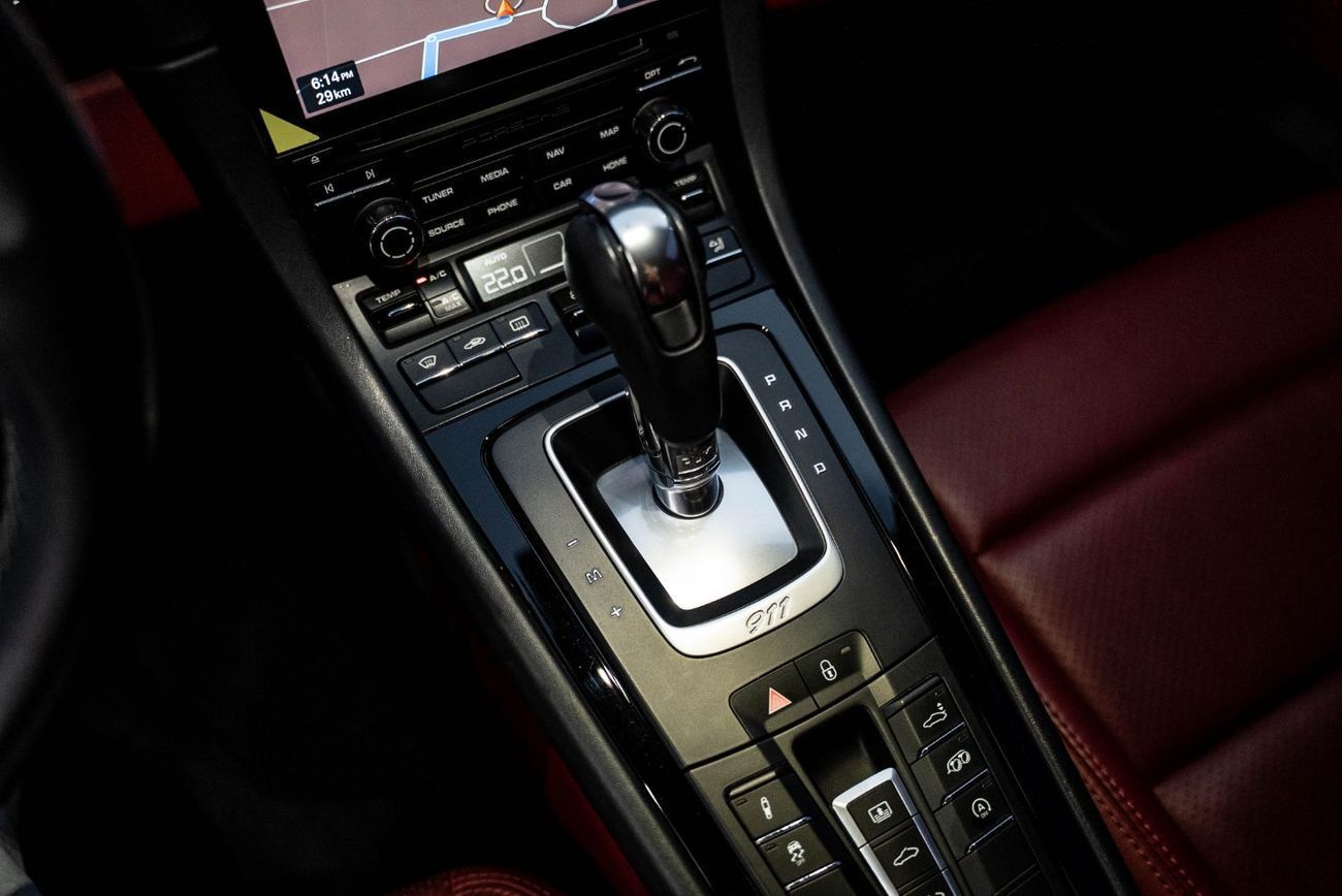 بورش 911 Carrera 3.0L (444 HP) Coupe