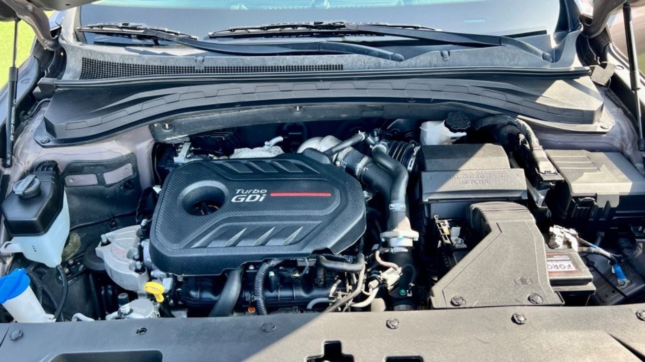 Hyundai Santa Fe Limited Hello car has a one year mechanical warranty included and bank finance