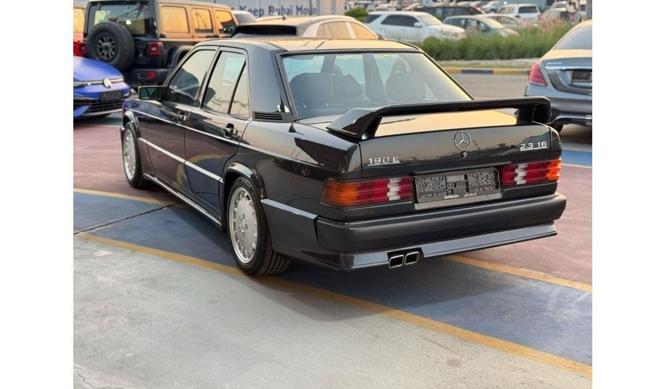 مرسيدس بنز 190 **1986**MERCEDES 190 E