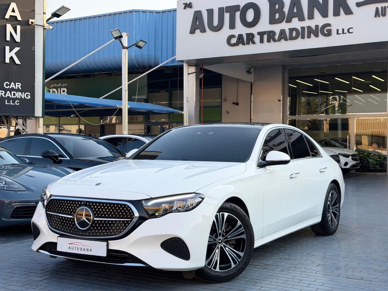 مرسيدس بنز E200 2.0L