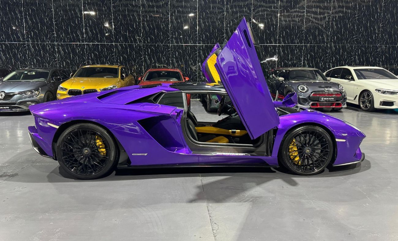 Lamborghini Aventador S Roadster V12 2020 Lamborghini Aventador, Lamborghini Warranty, Carbon Fiber Package, 730HP, GCC