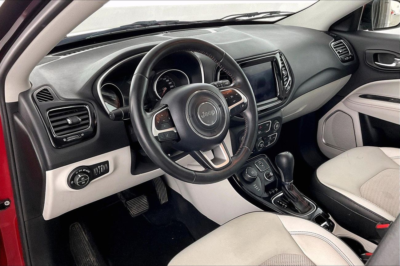 فولكس واجن تيجوان R-Line | شامل الضمان | 0 ﺪﻔﻋﺓ ﺃﻮﻟﻯ