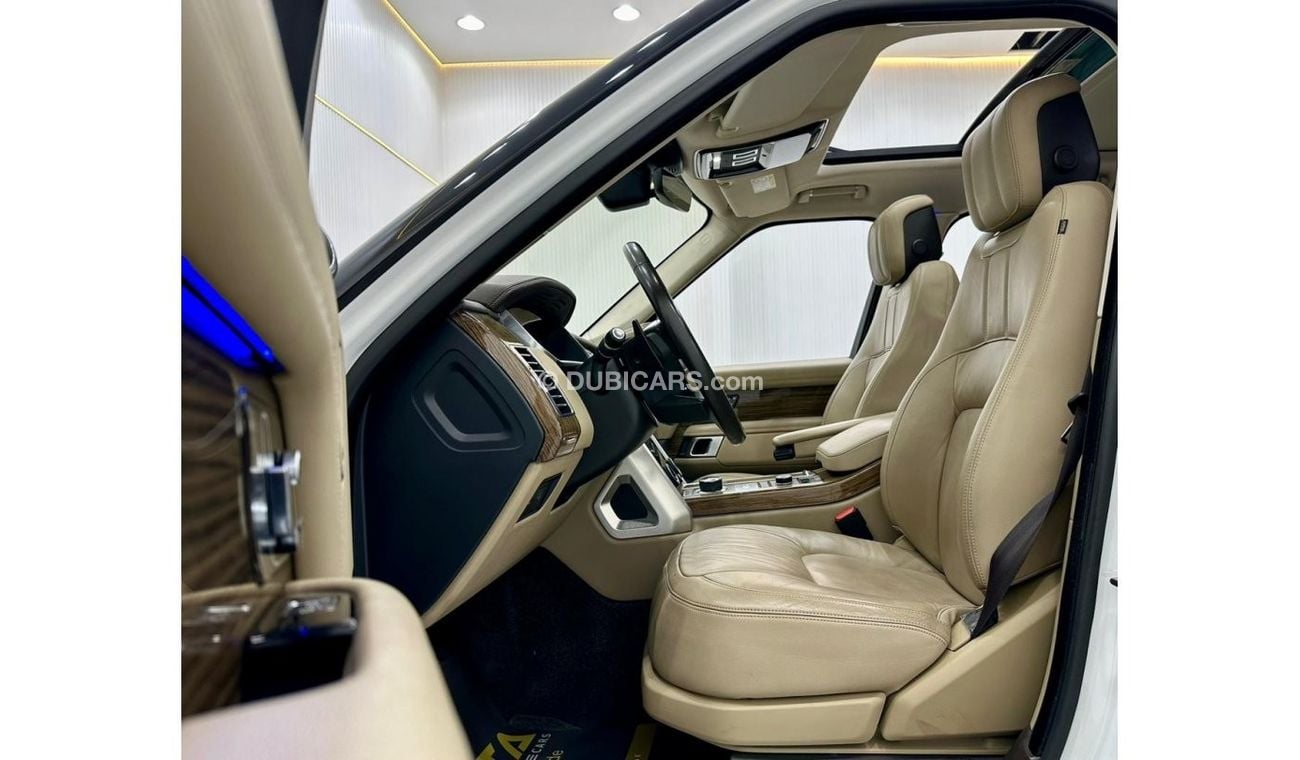 لاند روفر رينج روفر 2019 Range Rover Vogue HSE, Oct 2024 Range Rover Warranty, Dec 2025 Range Rover Service Pack, GCC