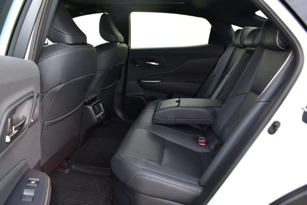 Toyota Crown Platinum Hybridmax