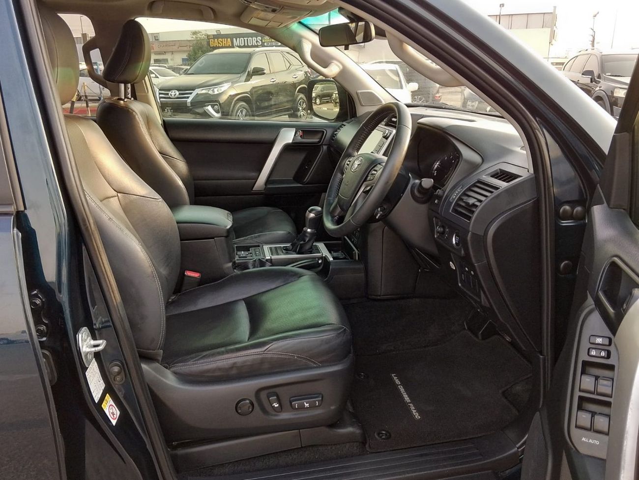 Toyota Prado Toyota prado 2018Model 2.8 Diesel Engine Colour blue Full option push start Transmission Automatic I