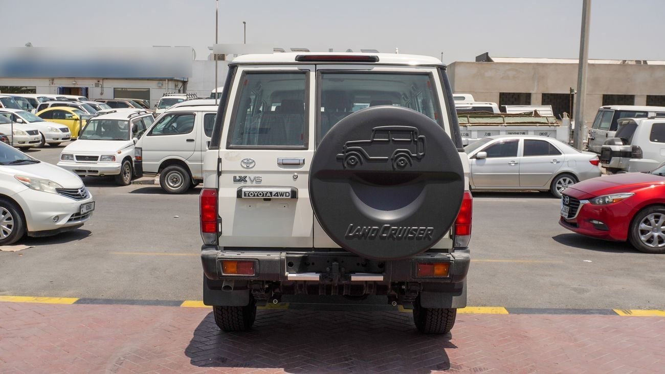 Toyota Land Cruiser 70 HT VXR 4.0L V6