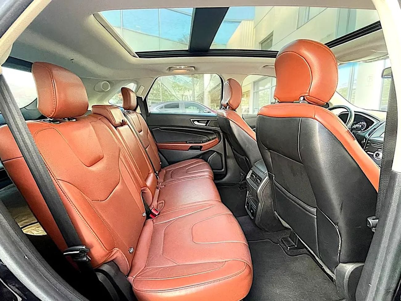 Ford Edge 1,045 P.M | 3.5 V6 Titanium - GCC Specs -under warranty | ORIGINAL PAINT