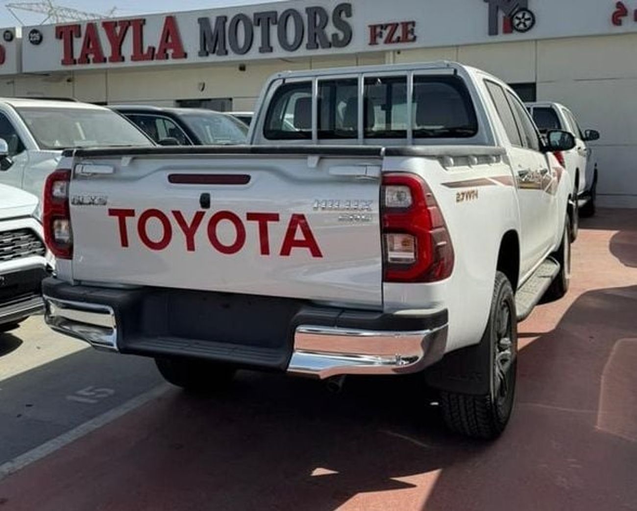 تويوتا هيلوكس TOYOTA HILUX SR5 2.7L AT 2025 WITHOUT PS