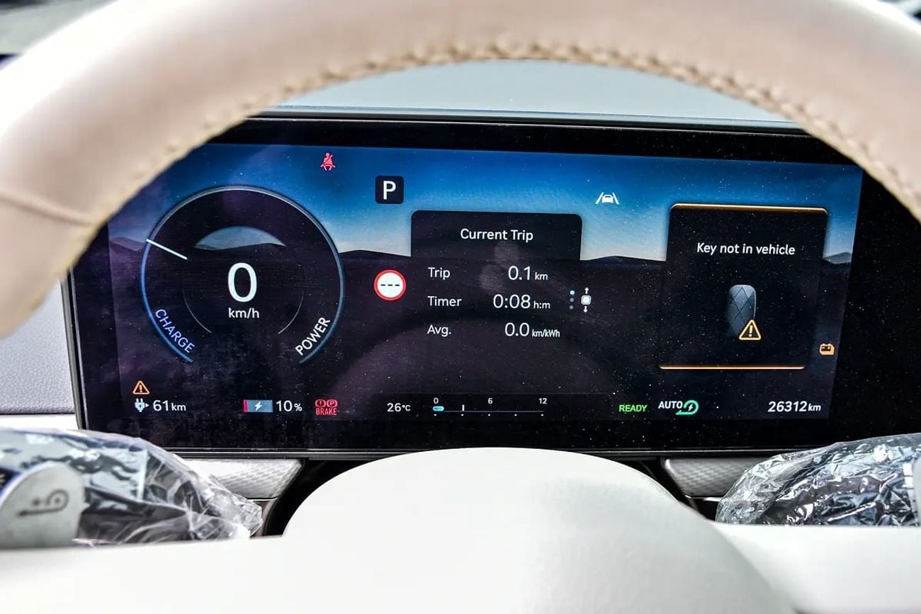 جينيسس GV60 Electric | Korean Specs | Clean Title | 26K KM | White | جينسس كهرباء وا