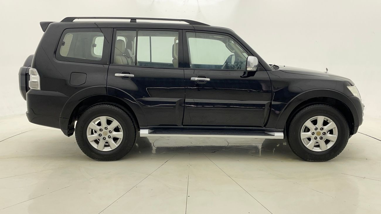 Mitsubishi Pajero GLS HIGH 3.5 | Zero Down Payment | Home Test Drive