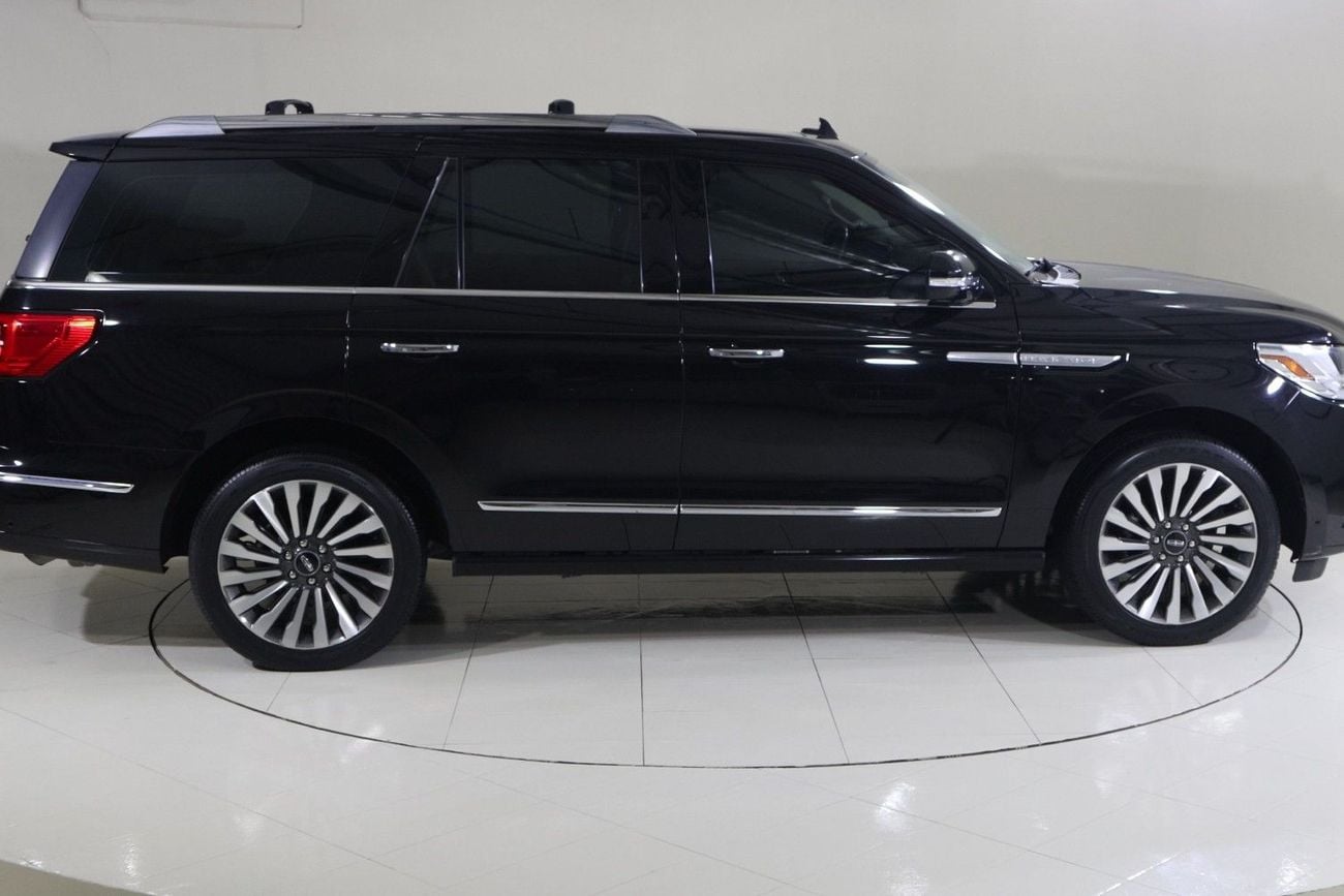 Lincoln Navigator Reserve 3.5L N1521 / AL TAYER MOTORS / AL QOUZ SHOWROOM